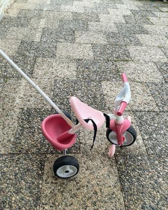Triciclo a pedali rosa per bambini piccoli