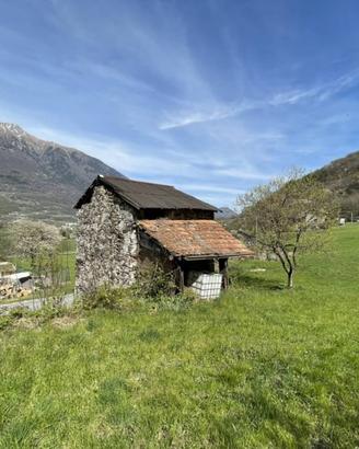 Rustico / Casale di 94 m² a Rogolo