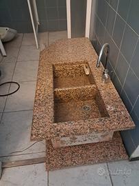 PIANO CUCINA IN GRANITO