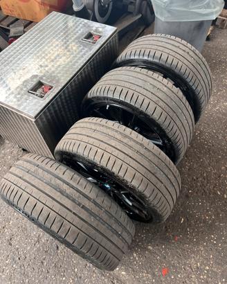 Michelin pilot sport 4 225/40R19 255/35R19 BMW
