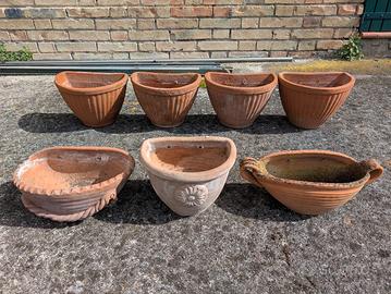 Vasi fioriere da muro in terracotta