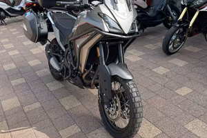 Moto Morini X Cape 650 