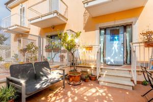 VILLA A SCHIERA A ROMA