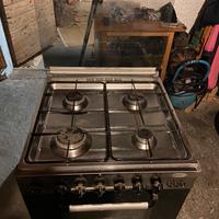 Fornelli a gas con forno elettrico