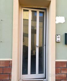 Portoncino da Esterno Vetrato in Alluminio