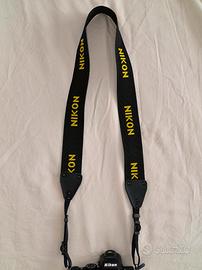 Tracolla macchina fotografica Nikon