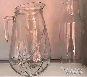 Coppia di Caraffe di vetro trasparente