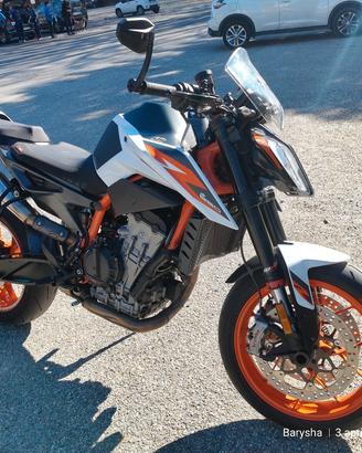KTM 890 Duke R 