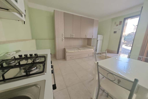 Monolocale scauri centro