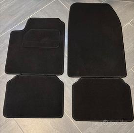 Tappetini auto in moquette