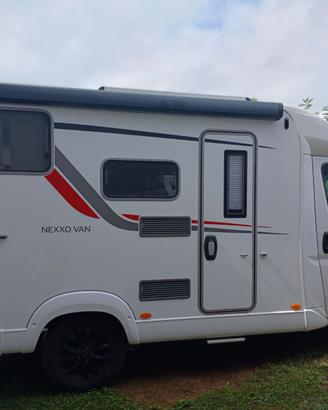 Camper seminteegrale