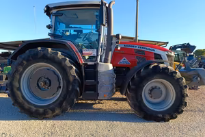 Trattore agricolo usato Massey Ferguson 8S 265 Dyn