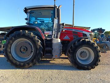 Trattore agricolo usato Massey Ferguson 8S 265 Dyn
