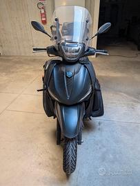 Piaggio Beverly 400 - 2024