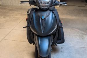 Piaggio Beverly 400 - 2024