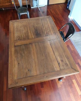 Tavolo in vero legno