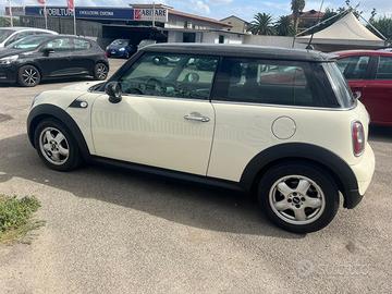 MINI Mini (F56) - 2007