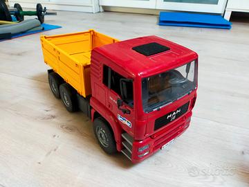 Camion giocattolo