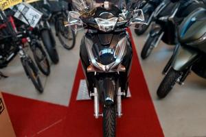 HONDA SH 150 KEYLESS ANNO 2017 GARANZIA 12 MESI