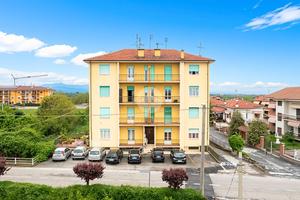 4 LOCALI A CASTELLETTO STURA