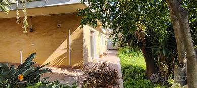 Ampio 5 vani Terrazza Giardino Garage zona Tivoli