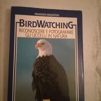 Libro di ornitologia