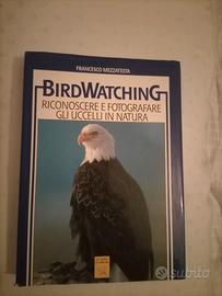 Libro di ornitologia