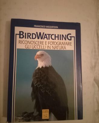 Libro di ornitologia