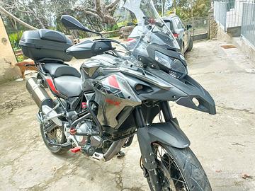 Benelli trk 502x