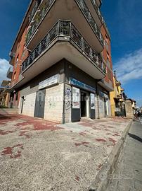 Locale commerciale 90mq calvizzano marano