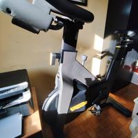 Bike Technogym group cycle ride 