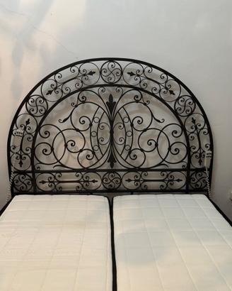 Splendido letto in ferro battuto