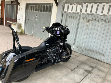 Harley davidson street glide