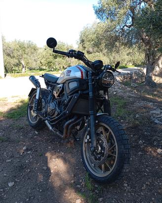 KIT CONVERSIONE  CAFE RACE PER YAMAHA XSR 700