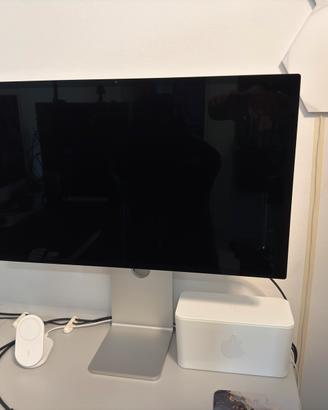 Apple studio display (modello 2022 - chip A13)