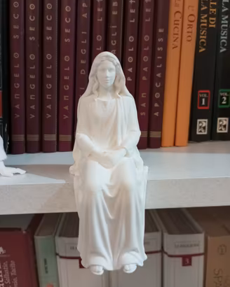 statuetta Madonna seduta bianca 