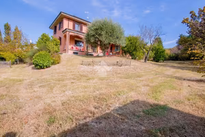 PORZIONE DI BIFAMILIARE A MONTE SAN PIETRO