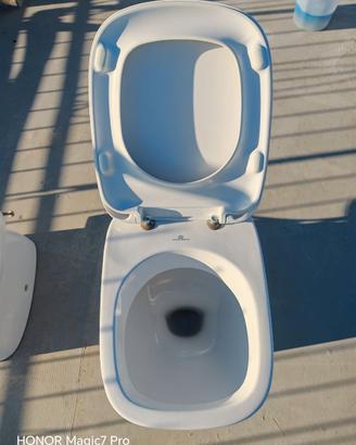 Set sanitari e accessori bagno
