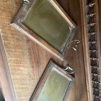 Vassoi vintage in legno e manici in metallo