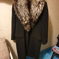 Cappotto loden con collo di pelliccia