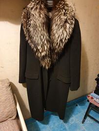 Cappotto loden con collo di pelliccia