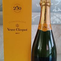 1 bottiglia champagne Veuve Clicquot brut 