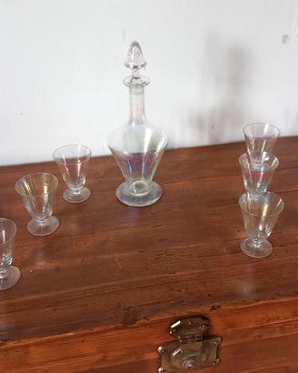 Bottiglia e 6 bicchieri prima metà del '900