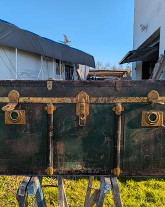 Baule vintage verde