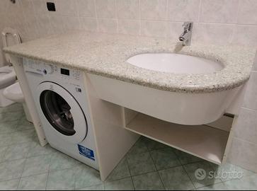 Lavandino bagno con piano in marmo