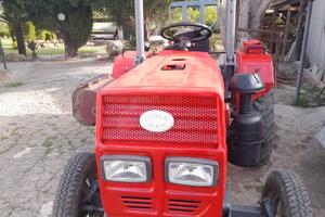 Vendita trattore agricolo gommato usatodiesel cv28