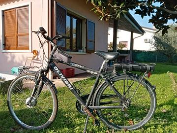 Bici elettrica marca "OLIVIERI"