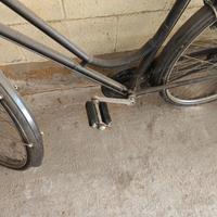 Bicicletta Bianchi antica da donna