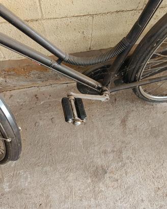 Bicicletta Bianchi antica da donna