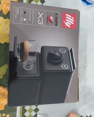 macchinetta per caffè  illy